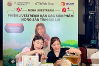 Livestream bán hàng là một trong những hình thức đẩy mạnh phát triển TMĐT. Ảnh: Vũ Thảo