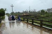 Mưa lớn tại Vĩnh Thạnh gây sạt lở nghiêm trọng