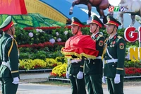 Điểm tin trưa: Trang nghiêm Lễ thượng cờ sáng mùng 1 Tết Bính Ngọ