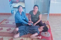 Trao 80 triệu đồng cho các nạn nhân chất độc da cam huyện Chư Sê