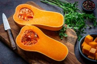 Bí đỏ giàu dưỡng chất nhưng không phải ai cũng ăn thoải mái. Ảnh: iStock