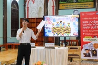 Trường Đại học Quy Nhơn tổ chức triển lãm sách và tọa đàm “Sinh viên với văn hóa pháp luật”.