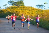 Runner tham gia giải chạy Gia Lai City được chiêm ngưỡng những cảnh quan tuyệt đẹp trên cung đường chạy. Ảnh: Gia Lai City Trail