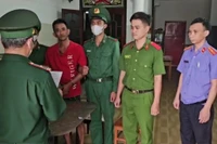 Bộ đội Biên phòng tỉnh bắt 2 đối tượng tàng trữ 10 gói ma túy.