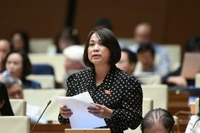 ĐB Nguyễn Thị Thu Thủy đề nghị cần có quy định biện pháp bảo vệ thông tin cá nhân chặt chẽ hơn trên nền tảng thương mại điện tử.