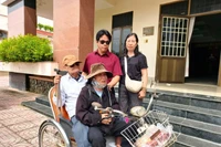 770 suất quà cứu trợ hội viên người mù bị thiệt hại trong cơn bão số 13.