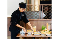 Người trẻ tích cực tìm việc làm thêm dịp Tết