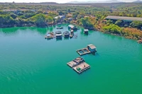 Bấp bênh xóm chài vùng biên