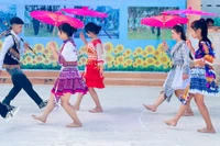 Vui xuân, đón Tết trong sắc màu đoàn kết