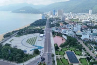 Các điểm, tuyến đường hướng về Quảng trường Nguyễn Tất Thành sẽ được phân luồng, tạm cấm phương tiện để phục vụ tổ chức chương trình nghệ thuật đặc biệt chào mừng thành công Đại hội đại biểu Đảng bộ tỉnh Gia Lai lần thứ I. Ảnh: H.P