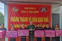 Công ty Bình Dương bàn giao “Nhà đồng đội” cho công nhân nghèo
