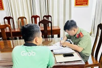 Tài xế Grab trả lại hơn 1,7 tỉ đồng tiền chuyển nhầm