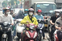 Kiểm định khí thải xe: Cần lộ trình phù hợp