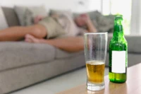 4 cách xử trí để cơ thể nhanh hồi phục sau khi uống rượu bia