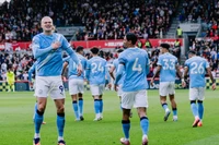 Man City hạ Brentford, Guardiola cán mốc 250 trận thắng Ngoại hạng Anh