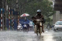 Khu vực Tây Nguyên và Nam Bộ đề phòng mưa lớn, lốc, sét, mưa đá và gió giật mạnh