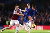 Chelsea ngược dòng hạ West Ham, bay cao Top 4 Ngoại hạng