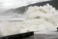 Dự báo Biển Đông sắp đón bão số 15, miền Trung đối mặt đợt mưa mới