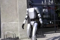 Robot của Trung Quốc mất kiểm soát, suýt làm hại con người