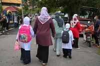 Malaysia đóng cửa hàng loạt trường học vì gần 6.000 học sinh mắc cúm