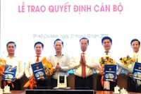 UBND TP HCM điều động, bổ nhiệm nhiều cán bộ lãnh đạo