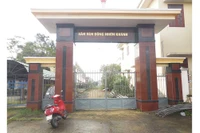 Sân vận động tiền tỷ bị bỏ hoang