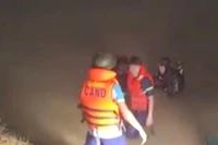 Ra hồ tắm sau khi đá bóng, 2 học lớp 10 sa vào vùng nước sâu chết đuối thương tâm