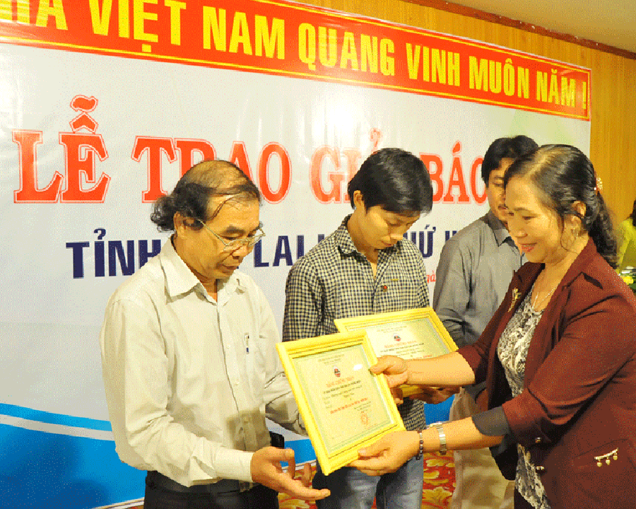 Trao Giải Báo chí tỉnh Gia Lai lần thứ III