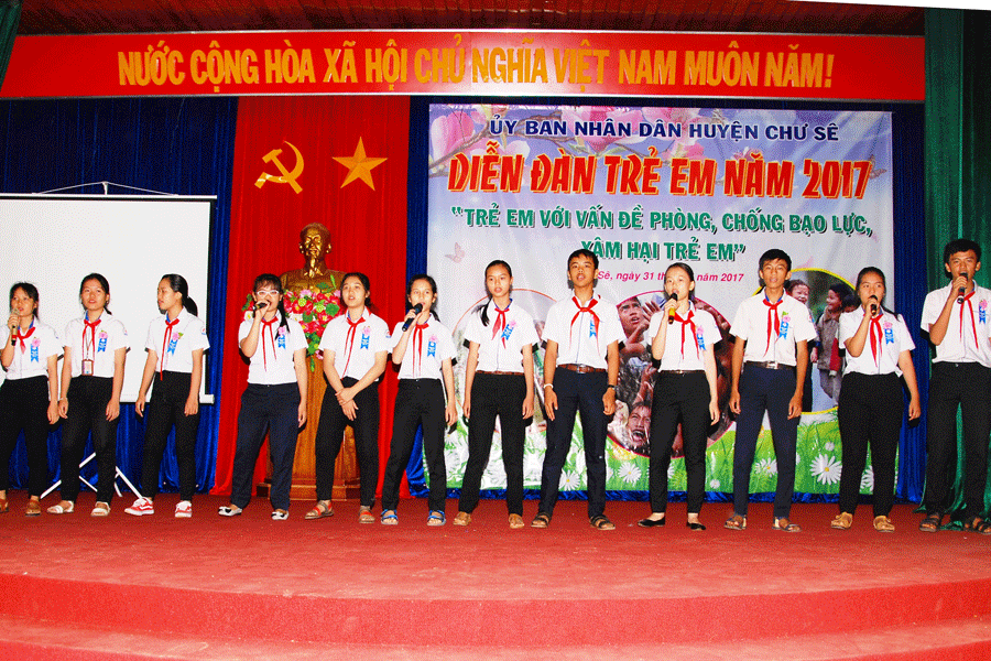 Diễn đàn “Trẻ em với vấn đề phòng-chống bạo lực, xâm hại trẻ em”. Ảnh: M.K