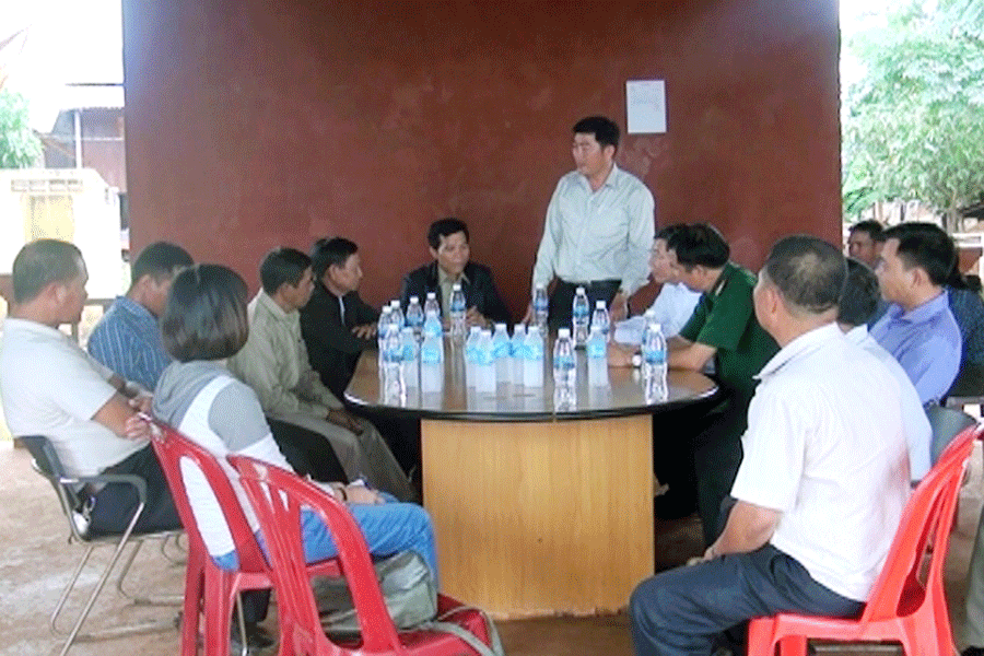 Người dân xã Ia Pnôn và xã Pó Nhầy thường xuyên gặp gỡ, trao đổi để tăng cường tình đoàn kết, hữu nghị. Ảnh: N.S Người dân xã Ia Pnôn và xã Pó Nhầy thường xuyên gặp gỡ, trao đổi để tăng cường tình đoàn kết, hữu nghị. Ảnh: N.S