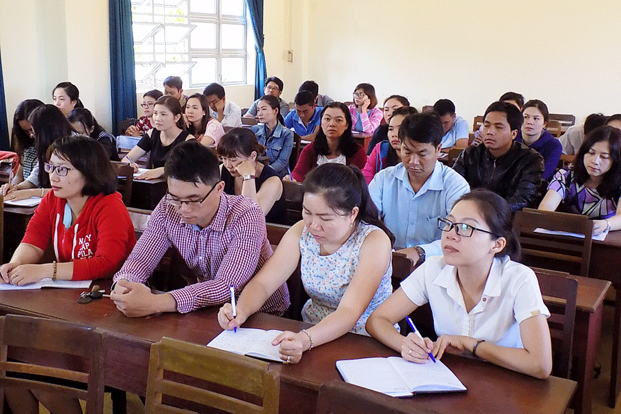 Tại Lớp bồi dưỡng kiến thức quốc phòng an ninh đối tượng 4. Ảnh: T.N Tại Lớp bồi dưỡng kiến thức quốc phòng an ninh đối tượng 4. Ảnh: T.N