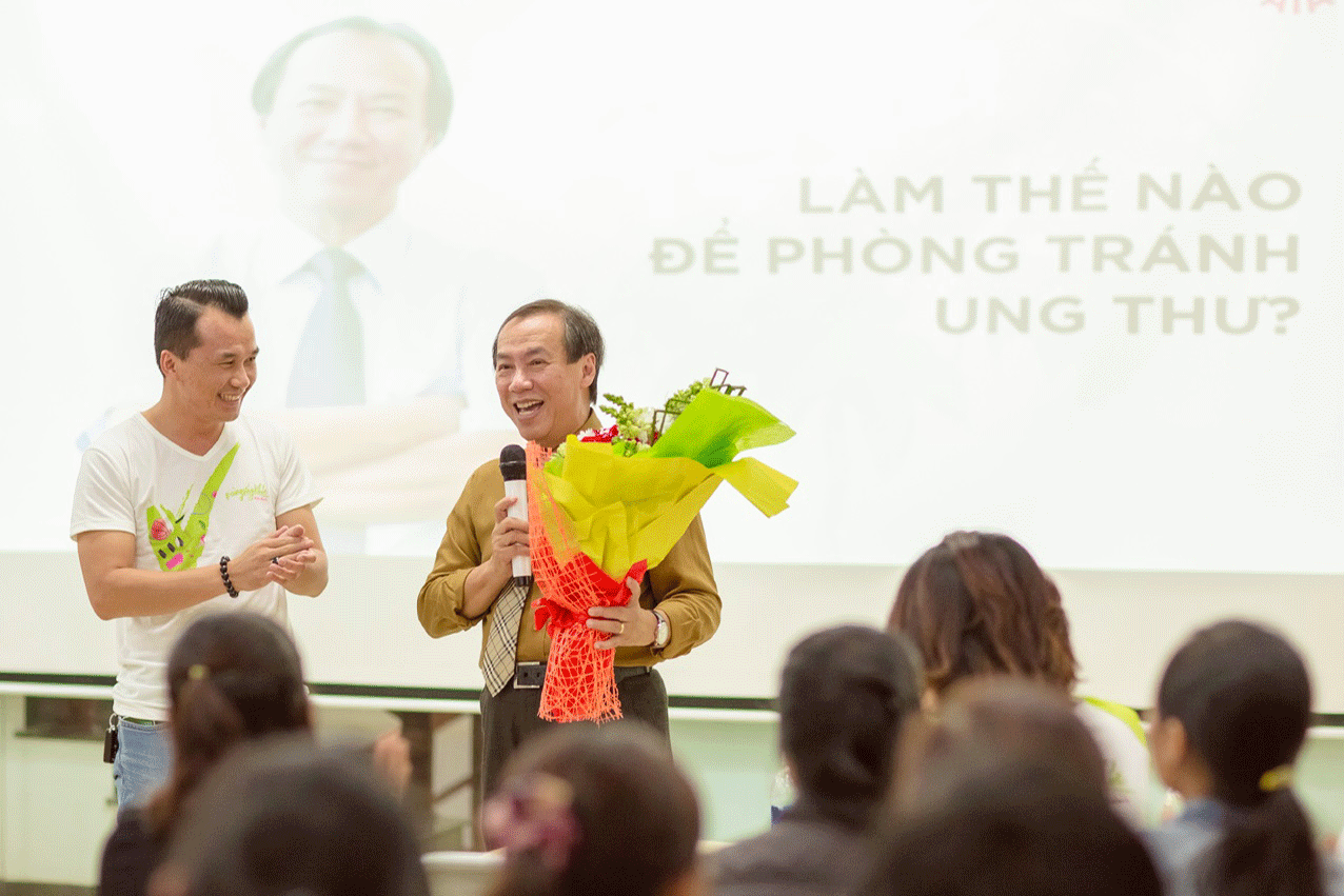 Bác sỹ Lương Lê Hoàng chia sẻ các giải pháp và bí quyết để phòng chống nhiều căn bệnh hiểm nghèo.