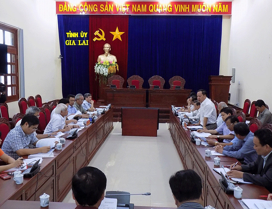 Toàn cảnh buổi làm việc. Ảnh: T.N