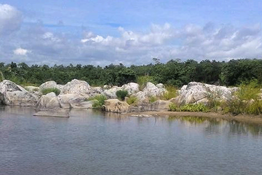 Vẻ đẹp suối Ia Rsai đoạn hạ du. Ảnh: Văn Vĩnh Vẻ đẹp suối Ia Rsai đoạn hạ du. Ảnh: Văn Vĩnh