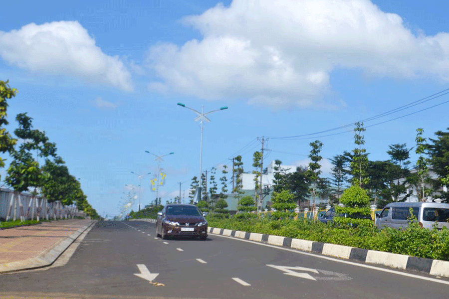 Công trình đường vào Cảng Hàng không Pleiku đã hoàn thành và đưa vào sử dụng. Ảnh: L.L