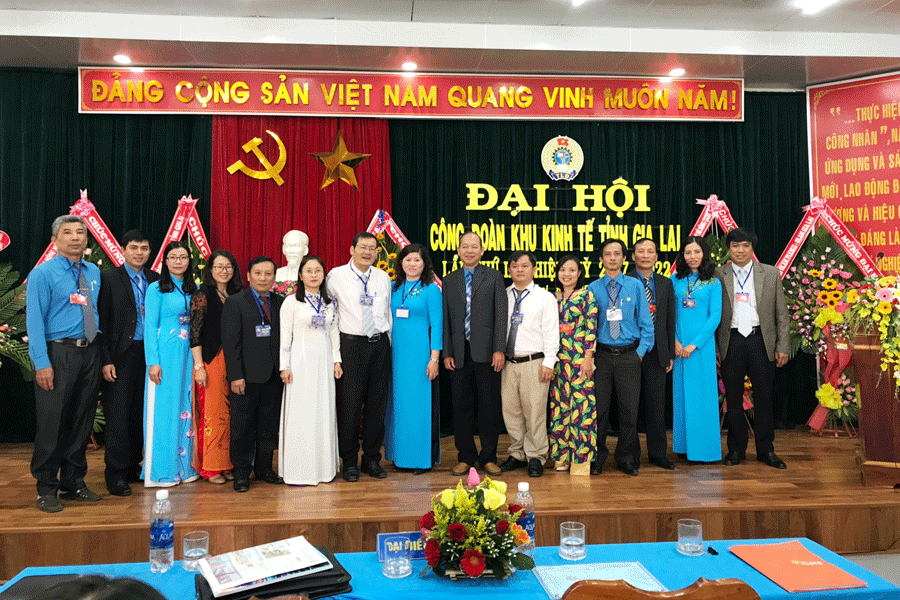 Ra mắt Ban Chấp hành Công đoàn Khu kinh tế tỉnh, khóa III, nhiệm kỳ 2017-2022. Ảnh: H.T