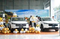 Tăng khuyến mãi, giảm lệ phí để đón đầu làn sóng mua xe ô tô