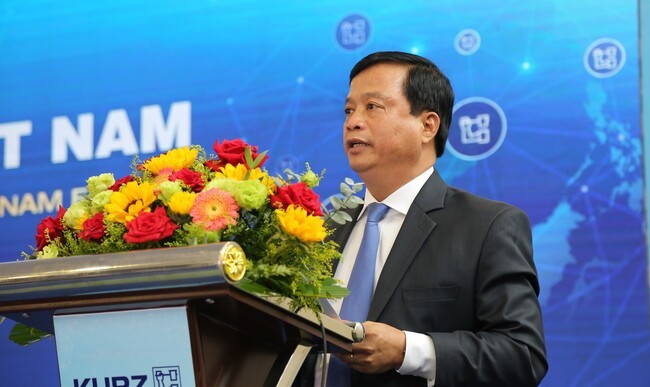 Phó Chủ tịch Thường trực UBND tỉnh Nguyễn Tuấn Thanh phát biểu tại buổi lễ. Ảnh: TIẾN SỸ