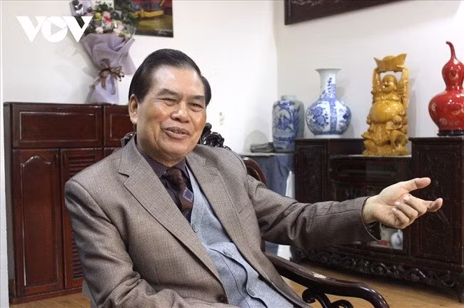 PGS.TS Lê Quý Đức nguyên Phó Viện trưởng Viện Văn hóa và Phát triển, Học viện Chính trị Quốc gia Hồ Chí Minh. PGS.TS Lê Quý Đức nguyên Phó Viện trưởng Viện Văn hóa và Phát triển, Học viện Chính trị Quốc gia Hồ Chí Minh.