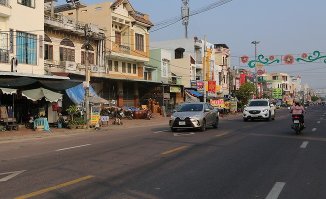 Một góc phố Đông Bàn Thành ở phường Đập Đá hôm nay. Ảnh: TÔ HỒNG PHƯƠNG Một góc phố Đông Bàn Thành ở phường Đập Đá hôm nay. Ảnh: TÔ HỒNG PHƯƠNG