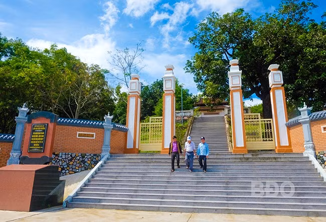 Di tích lịch sử Lăng Mai Xuân Thưởng tại xã Bình Tường, huyện Tây Sơn. Ảnh: NGỌC NHUẬN