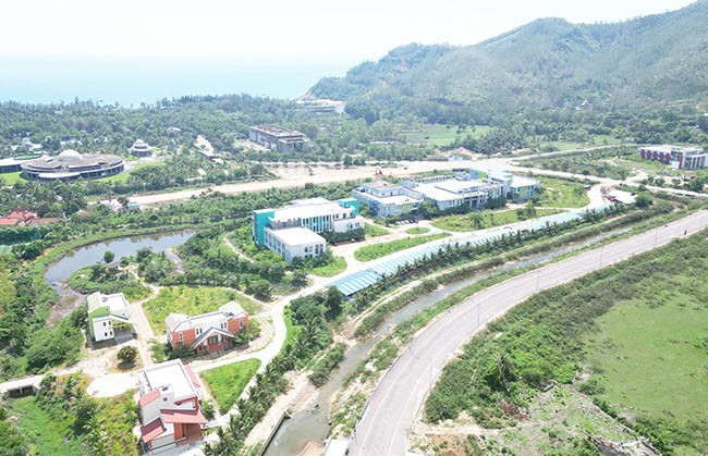 Đô thị khoa học Trung tâm Quốc tế khoa học và giáo dục liên ngành (ICISE) - một địa chỉ khoa học danh giá của Việt Nam và châu Á thu hút nhiều du khách đến tham quan. Ảnh: NGUYỄN NGUYỆT Đô thị khoa học Trung tâm Quốc tế khoa học và giáo dục liên ngành (ICISE) - một địa chỉ khoa học danh giá của Việt Nam và châu Á thu hút nhiều du khách đến tham quan. Ảnh: NGUYỄN NGUYỆT