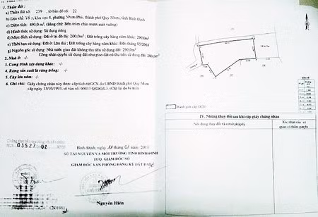 1 trong 2 sổ đỏ Văn phòng đăng ký đất đai tỉnh đã cấp lại cho ông Luận. 1 trong 2 sổ đỏ Văn phòng đăng ký đất đai tỉnh đã cấp lại cho ông Luận.