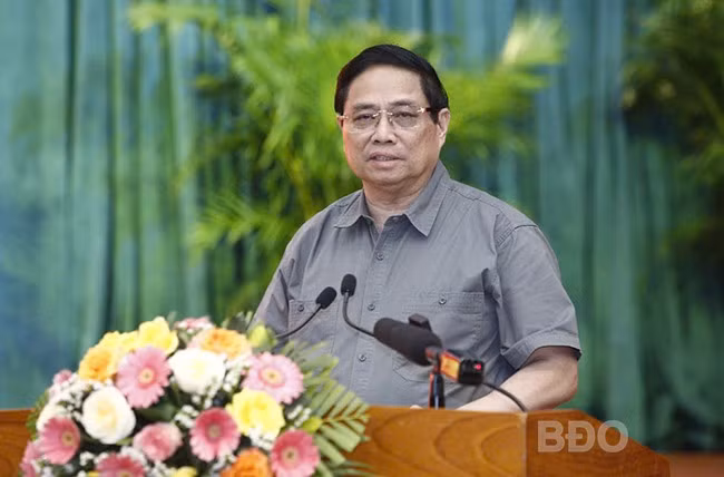 Thủ tướng Chính phủ Phạm Minh Chính yêu cầu tỉnh Bình Định nêu cao tinh thần, hào khí Tây Sơn, đưa Bình Định phát triển nhanh và bền vững. Ảnh: phúc hân