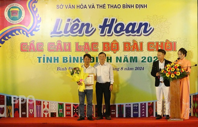 Liên hoan các CLB bài chòi tỉnh Bình Định năm 2024: CLB bài chòi TP Quy ...