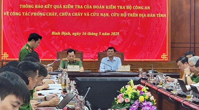 Quang cảnh buổi làm việc. Ảnh: V.N. Quang cảnh buổi làm việc. Ảnh: V.N.