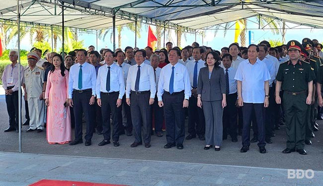 Các đại biểu Trung ương và địa phương tham dự buổi lễ. Ảnh: N.H Các đại biểu Trung ương và địa phương tham dự buổi lễ. Ảnh: N.H