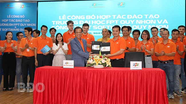 Quang cảnh Lễ công bố hợp tác đào tạo giữa Trường Đại học FPT Quy Nhơn và Công ty FPT Software Quy Nhơn. Ảnh: AN Quang cảnh Lễ công bố hợp tác đào tạo giữa Trường Đại học FPT Quy Nhơn và Công ty FPT Software Quy Nhơn. Ảnh: AN