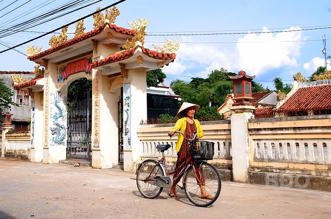 Di tích Chùa Bà (hay Ngũ bang Hội quán) được xây dựng cách nay gần 150 năm đang được đề nghị công nhận di tích lịch sử cấp tỉnh. Ảnh: NGỌC NHUẬN