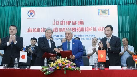 VFF và JFA đã chính thức kí thỏa thuận hợp tác toàn diện - Ảnh: Đức Cường